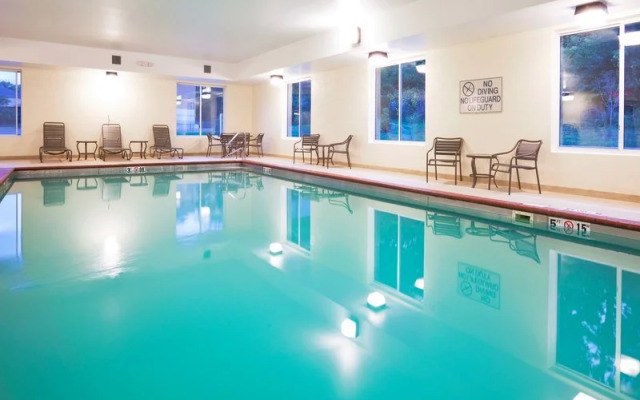 Holiday Inn Express Cincinnati Se Newprt