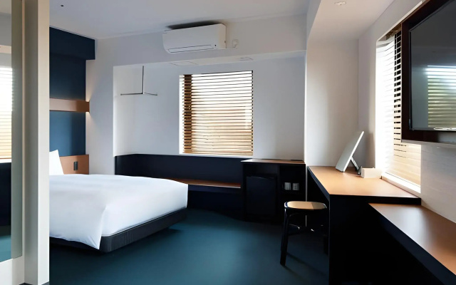 hotel androoms Naha Port