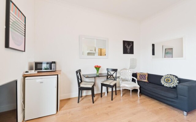 Lovely Self contained 1-Bed Apartment in Rathmines