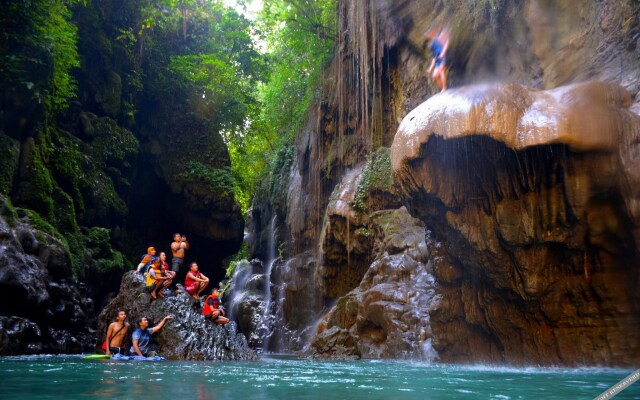 HAU Eco Lodges Citumang