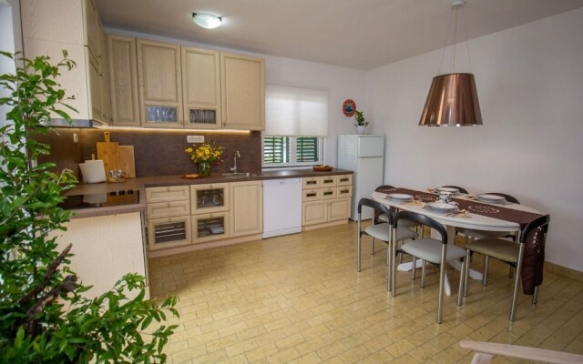 Zvone - Apartments With Terrace - A1
