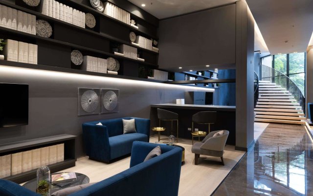 York Luxury Suites