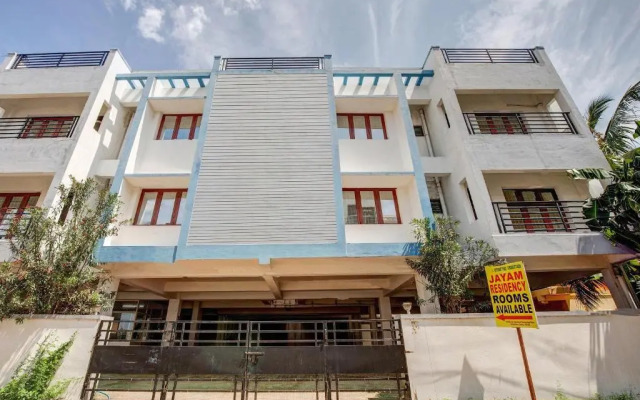 OYO Flagship 82739 Jeyam Residency