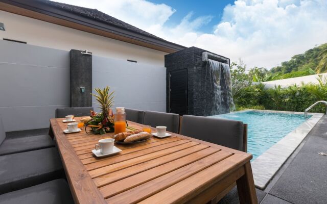 Luxurious 3 Bedroom Pool Villa CoCo