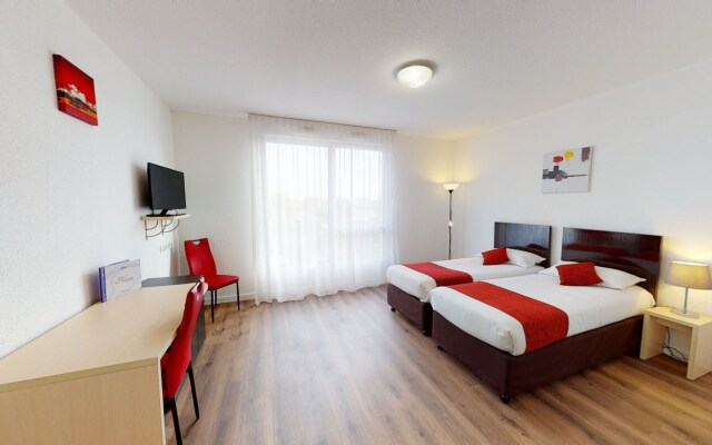 Alezan Hotel