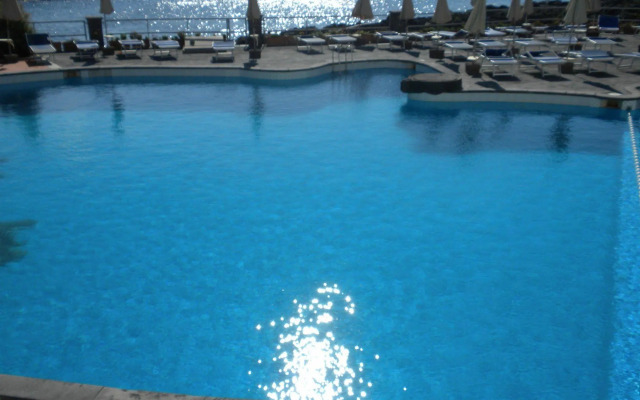 Arathena Rocks Hotel