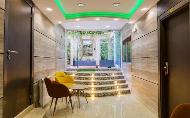 Hnr Hotel