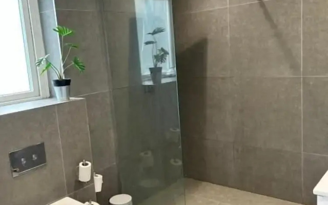 Spacious Deluxe Room with Garden F6