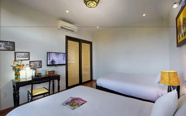 Riverside Impression Villa