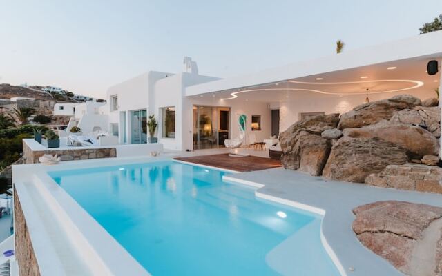 Seawest Villa