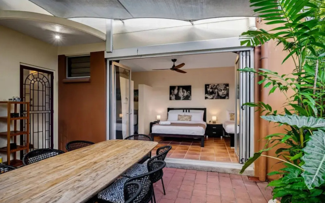 Zen Serene Seascape Family Pool BBQ Markets – Guest Rooms – Fannie Bay