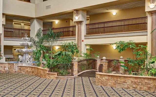 Radisson Hotel El Paso Airport