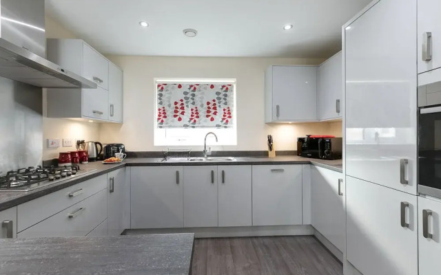 KVM - Quayside House