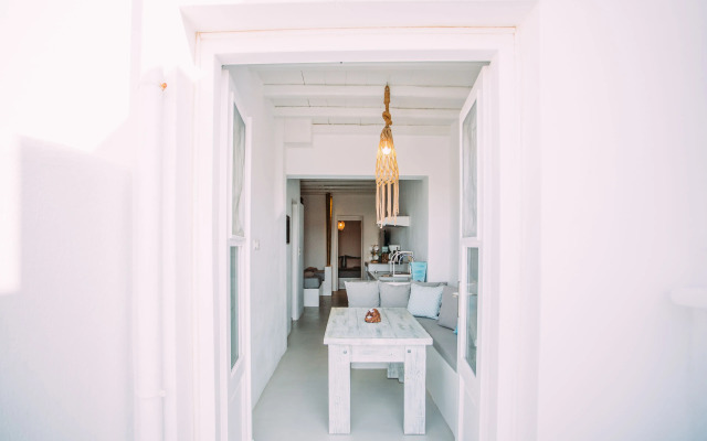 Mykonos Supreme Comfort Suites & Villas