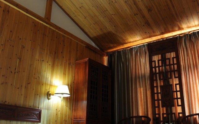 Ruili Hotel
