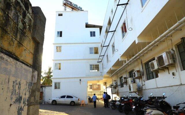 Hotel Velan International