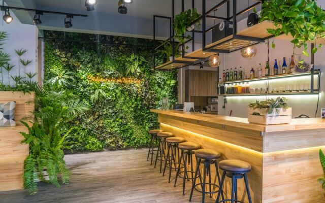 OFUCOS Diving Hostel