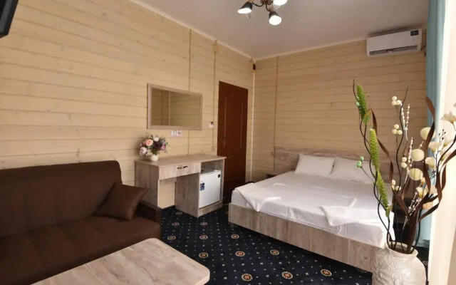 Yalta Hotel