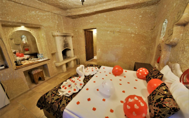 Dedeli Konak Cave Hotel