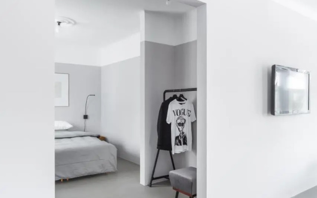Minimalist. Apartment & Studio