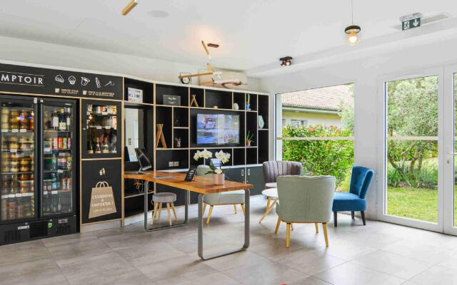 Appart'hôtel Kyriad Résidence Cabriès - Plan de Campagne