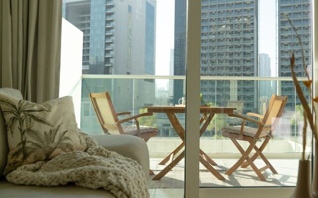 HiGuests - Reva Residences