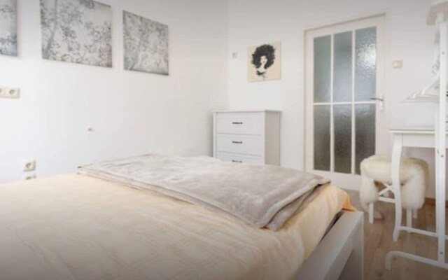 Pretty nice apartment near Hauptbahnhof