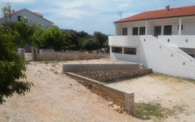 Apartments Mak