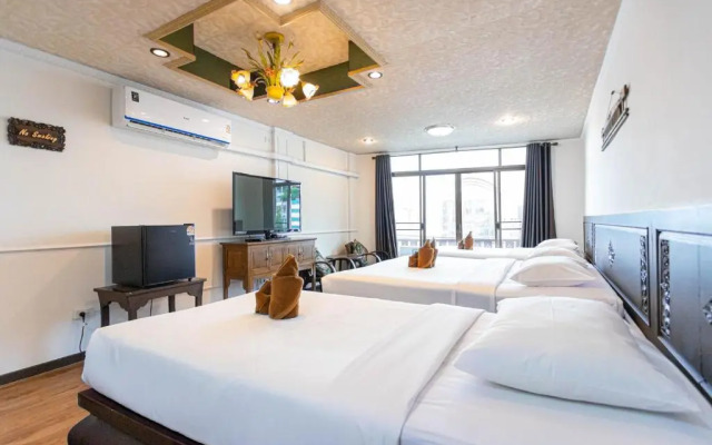 SK Boutique Maha Nakhon