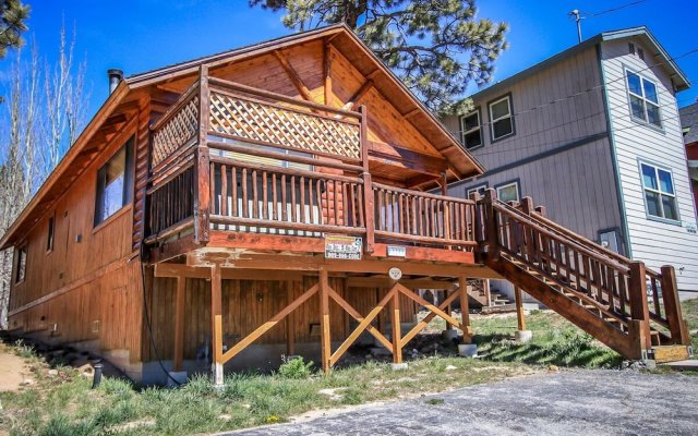 Bear Claw Bungalow 379 by Big Bear Vacations