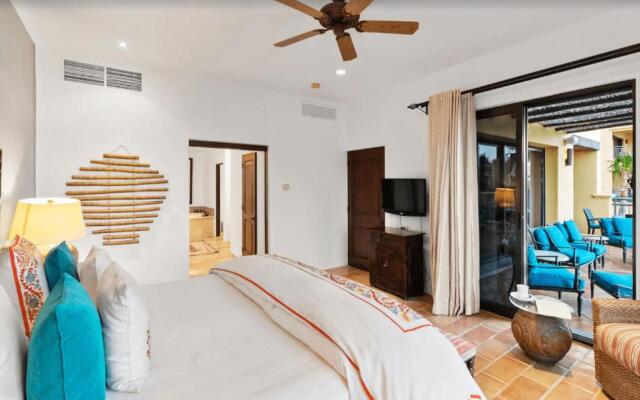 Best Executive-Style Luxury Residence on Property