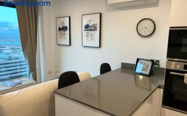 Forbes Suite1103 -hosted by Sweetstay