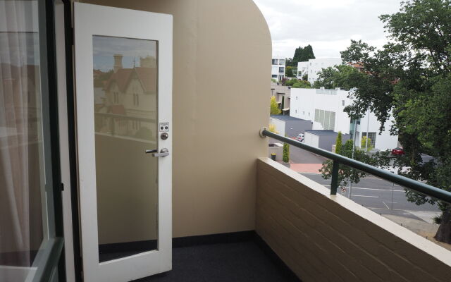 St Ives Apartments