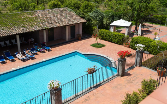 Hotel Etna