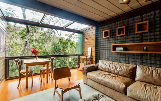 Triplex com Design Industrial em Itaipava | AIR A2