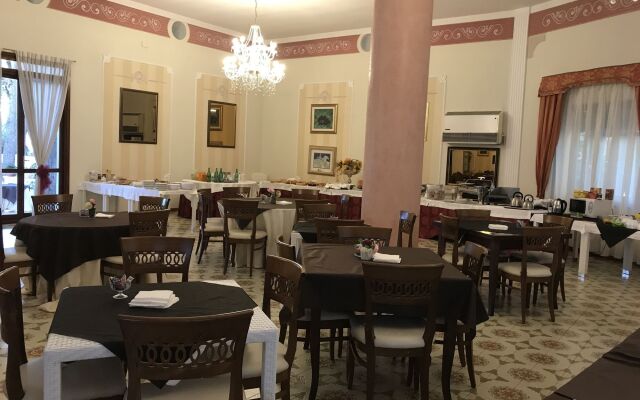 Eden Park Hotel