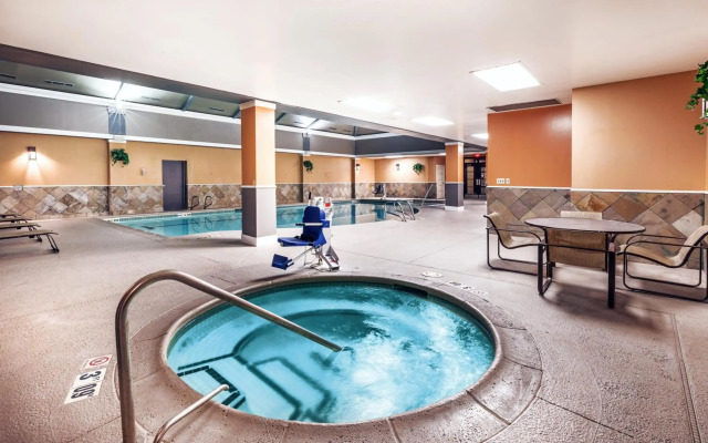 DoubleTree by Hilton Tulsa Downtown