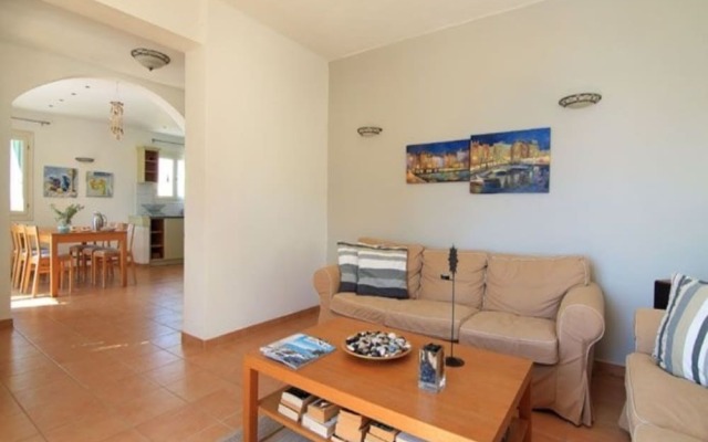 Alonissos 4-bedroom Large Villa With Private Pool