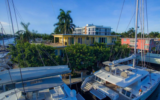 The Villas Las Olas Hotel'Apart