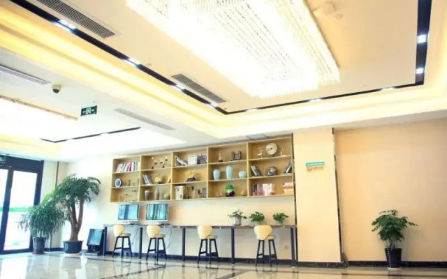GreenTree Inn Shanghai Fengxian District Xiaotang Metro Station