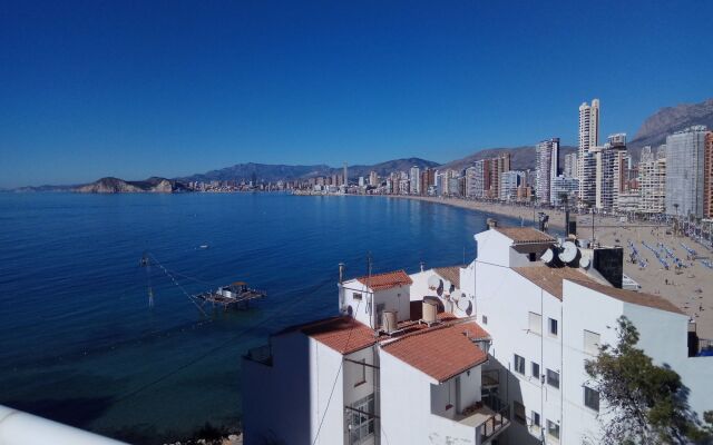 Apartment 1 bedroom 90m Levante Beach