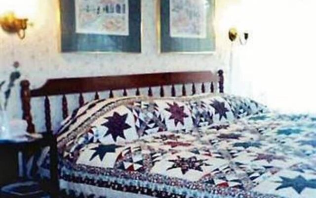 Nichols Guest House B & B