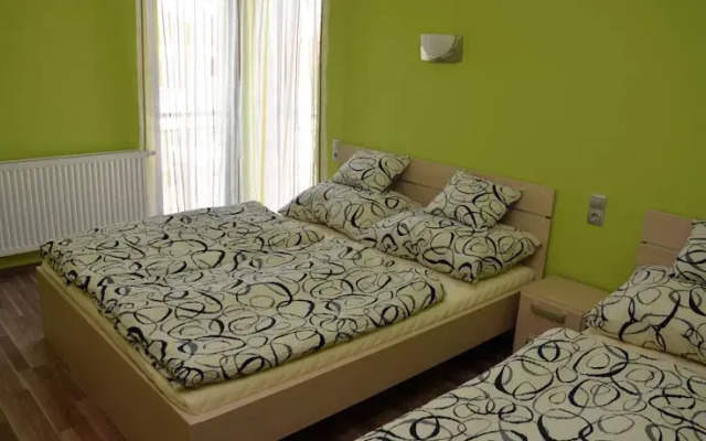 Mirzsó Apartmanház