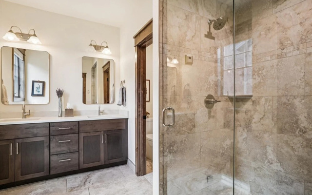 Breck Mountain Getaway 4 Bedroom Home