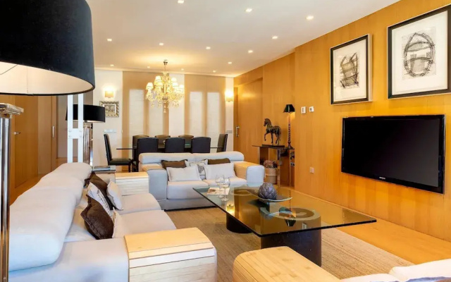 Exclusive Apartament in the Center. Tetuán III