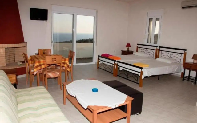 Paterakis Big Studio in Triopetra