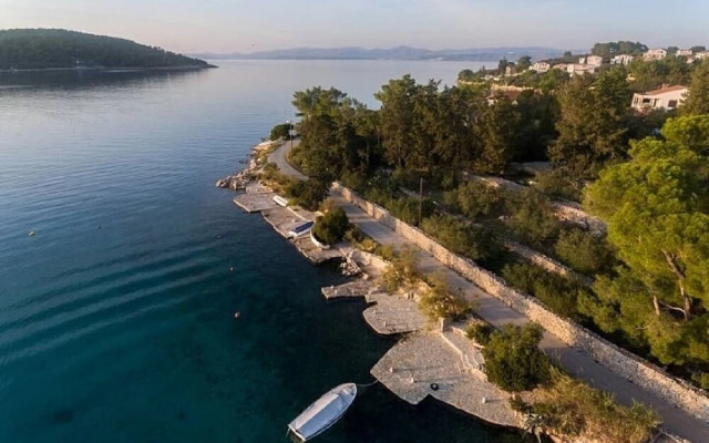 Petra - 50 m From Pebble Beach - A1-gornji