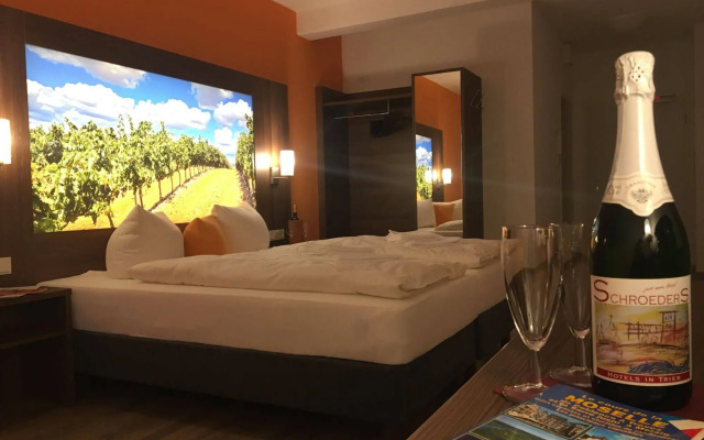 SCHROEDERS Wein-Style-Hotel