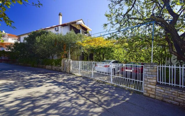 Apartments Milenko / Three Bedrooms A1