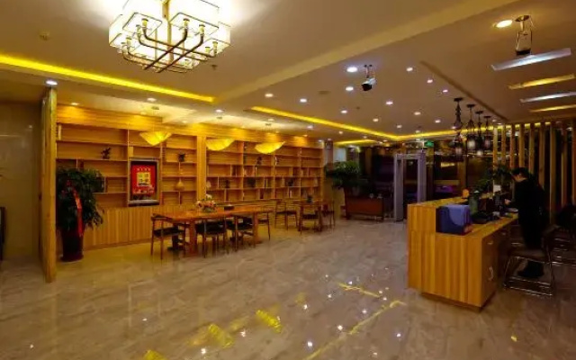 Karamay Red October Boutique Hotel